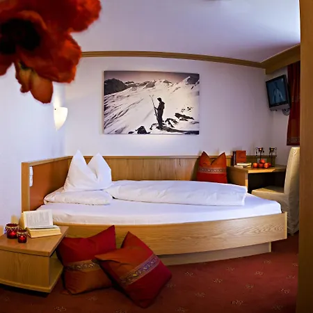 Alpenfriede Hotel 4*