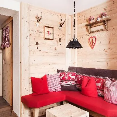 Hotel Alpenfriede 4*