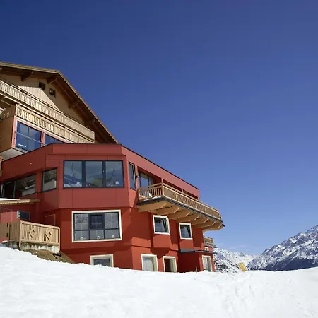 Hotel Alpenfriede 4*