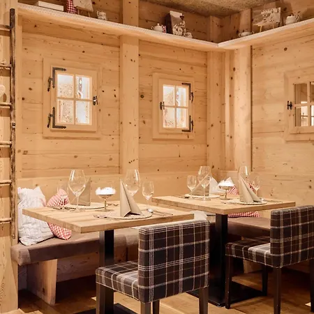 Alpenfriede Hotel 4*