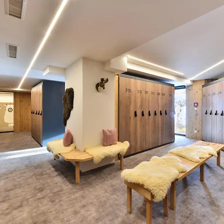 阿尔彭弗雷德酒店 4* 索尔登