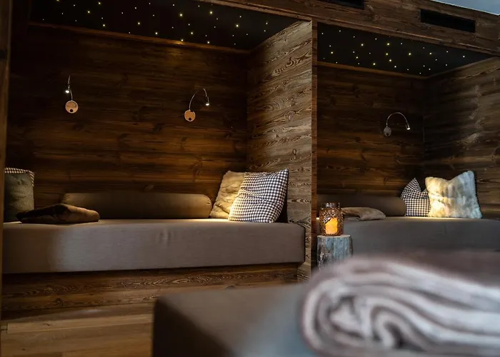 ホテル Alpenfriede ゼルデン