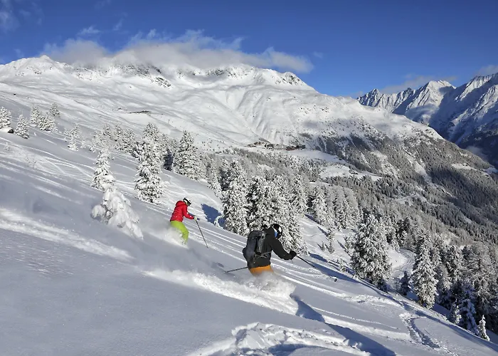 Отель Alpenfriede 4*